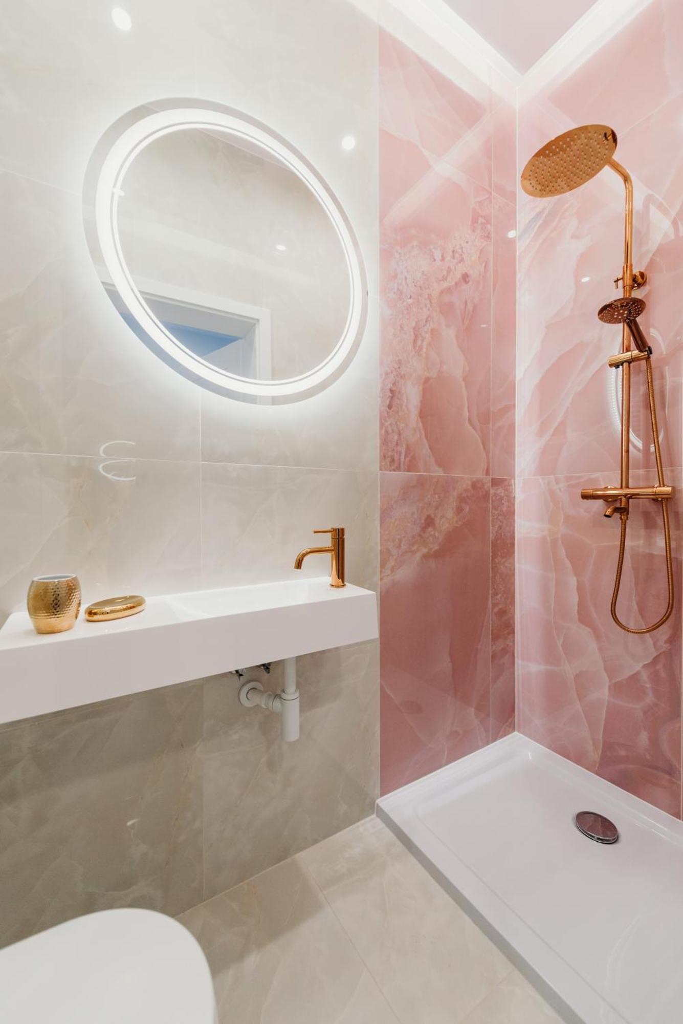 3 Bedrooms Premium Bella Rosa For 8 Guests With Ac And Underground Parking Rzeszów Εξωτερικό φωτογραφία