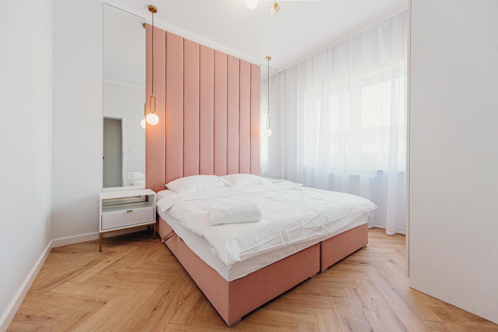 3 Bedrooms Premium Bella Rosa For 8 Guests With Ac And Underground Parking Rzeszów Εξωτερικό φωτογραφία